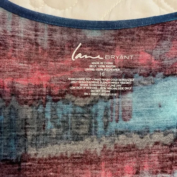 Lane Bryant Top‼️❤️💕💕❤️ - Picture 2 of 8
